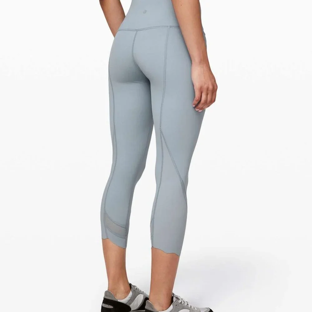 Lululemon Wunder Under Crop II Pant, 8 - Picture 9 of 9